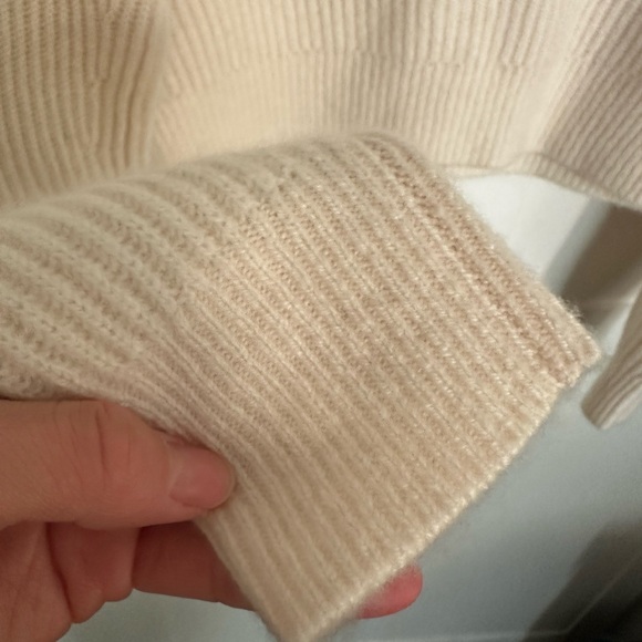 Babaton Cashmere Cream Knit Cardigan - Cropped - Picture 4 of 4